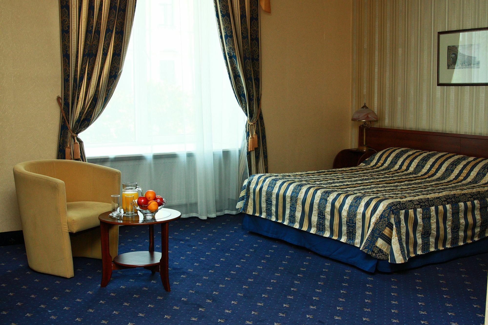Belvedere Nevsky Business Hotel Saint Petersburg Phòng bức ảnh